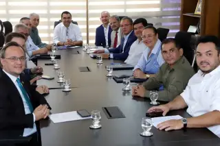 Wanderlei Barbosa reúne secretários e organiza transição de governo para Vicentinho Júnior