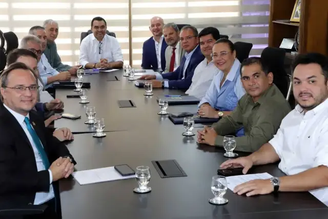 Wanderlei Barbosa reúne secretários e organiza transição de governo para Vicentinho Júnior