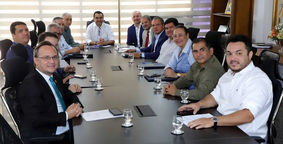 Wanderlei Barbosa reúne secretários e organiza transição de governo para Vicentinho Júnior